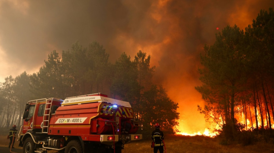 Violentos incendios en el sur de Europa obligan a la evacuaci&oacute;n de miles de personas