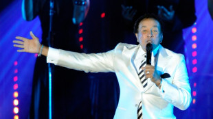 Cantante Smokey Robinson enfrenta demanda en EEUU por ataque sexual