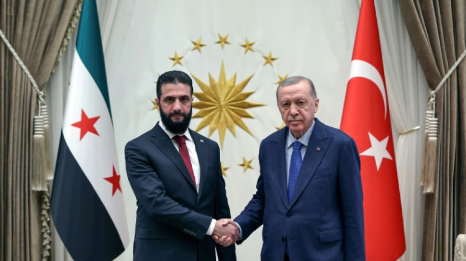 Syriens &Uuml;bergangspr&auml;sident al-Scharaa f&uuml;hrt in Ankara Gespr&auml;che mit Erdogan