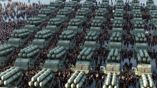 Corea del Norte present&oacute; un nuevo lanzacohetes con capacidad nuclear