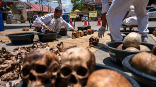 Ossements solitaires: une cérémonie pour les morts non réclamés en Thaïlande