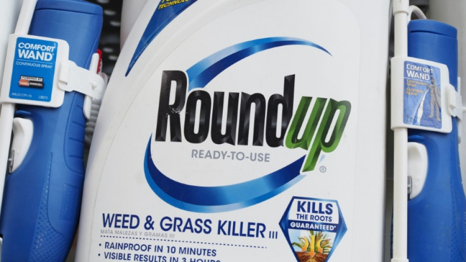Bayer sets aside more cash to deal with weedkiller woes