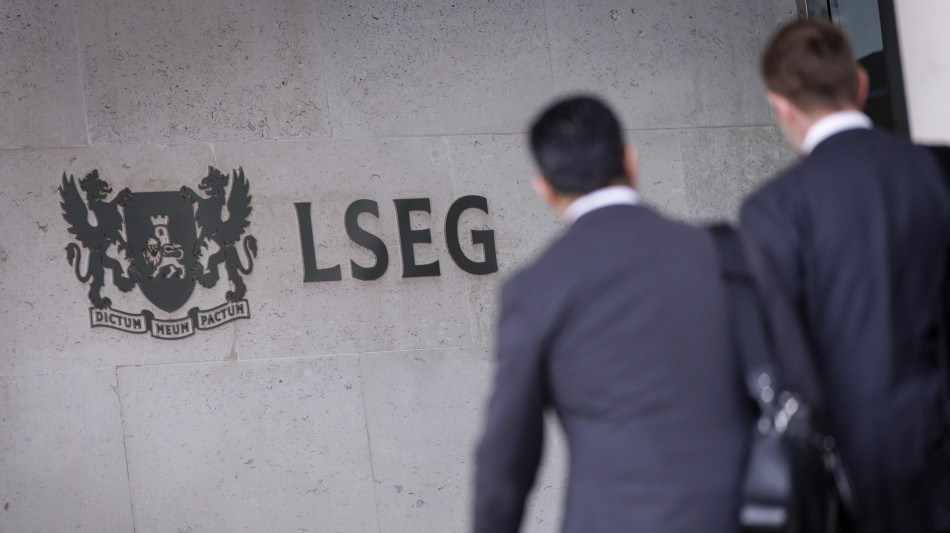 Borsa: l'Europa chiude contrastata, Francoforte +0,47%