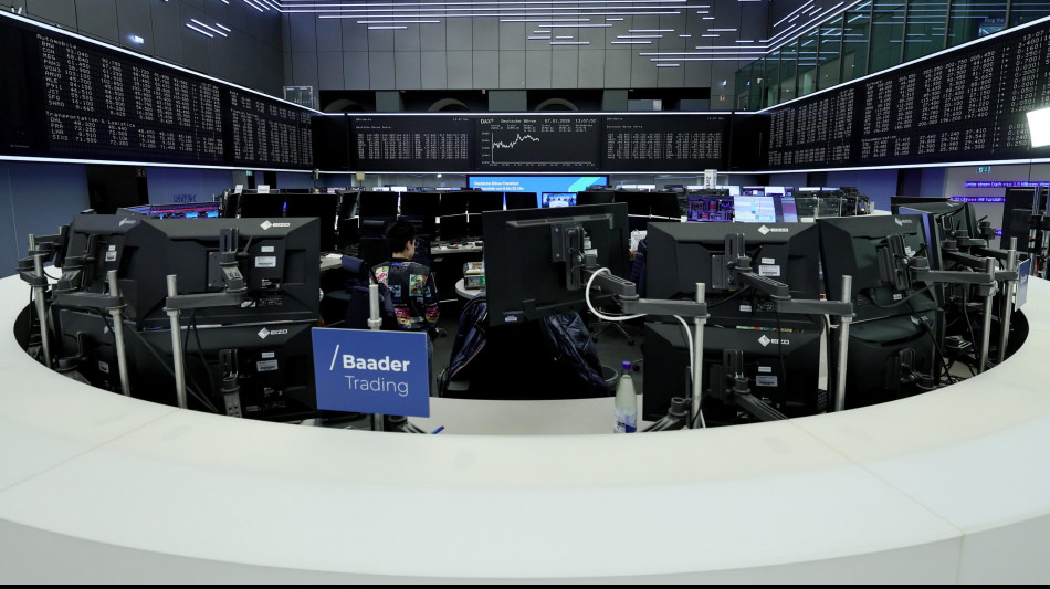 Borsa: l'Europa apre in rialzo, attenzione dei mercati sull'Ia