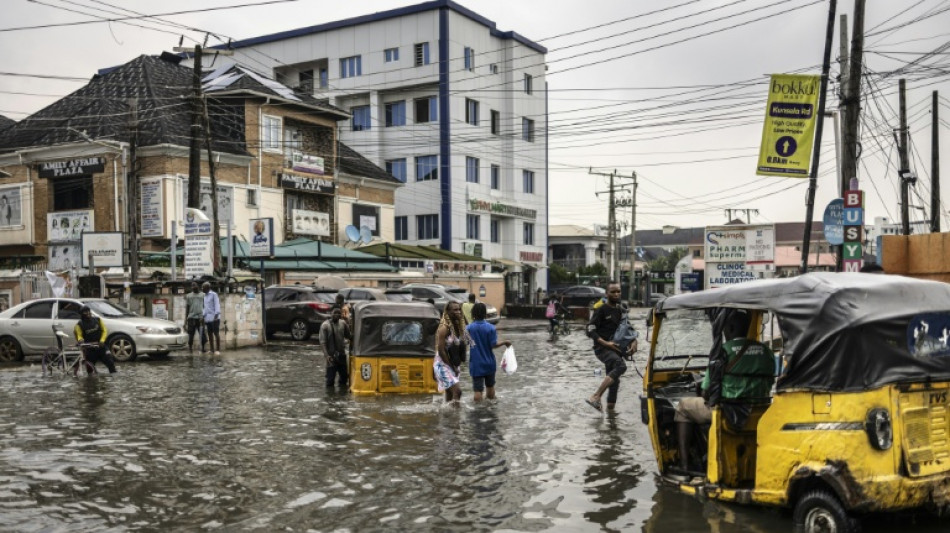 Nigeria: changement climatique et croissance urbaine exacerbent les inondations &agrave; Lagos 