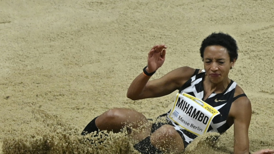 6,66 m in Berlin: Mihambo zum Auftakt auf Rang drei