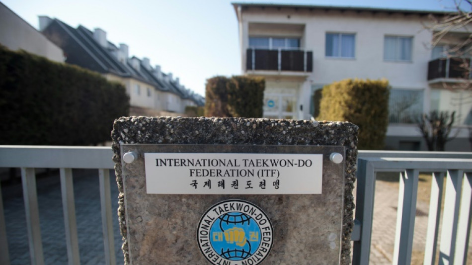 La inc&oacute;moda presencia en Viena de una federaci&oacute;n internacional de taekwondo