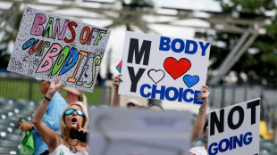 Direito ao aborto vence no Arizona, mas n&atilde;o na Fl&oacute;rida