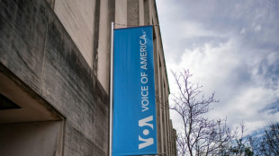Un juez ordena al gobierno de Trump reincorporar a personal de Voice of America