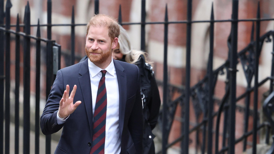 Il principe Harry respinge fermamente l'accusa di diffamazione di una ong