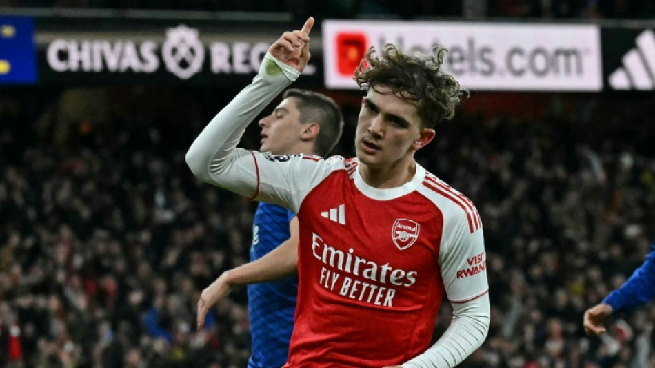 Dowman, 16, makes Premier League history, gives Arsenal 10-point lead