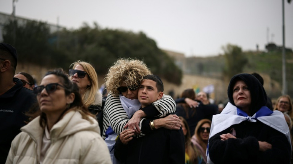 Isra&euml;l: fun&eacute;railles nationales pour le dernier otage &agrave; Gaza