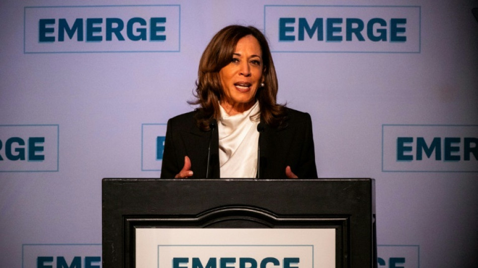 La exvicepresidenta Harris denuncia la visi&oacute;n "egoista" con la que Trump gobierna EEUU