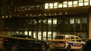 Fusillade sanglante dans un commissariat parisien, questions sur le déroulement des faits