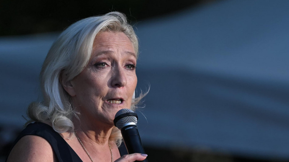 Marine Le Pen a 48 ore dalla sentenza che decider&agrave; il suo futuro politico