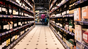 Vente d'alcool aux mineurs: près de 9 supermarchés sur 10 enfreignent la loi, selon une association
