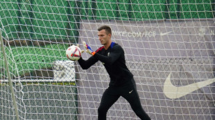 Flick tiene "confianza" en I&ntilde;aki Pe&ntilde;a, pero el Bar&ccedil;a debe estudiar otras opciones