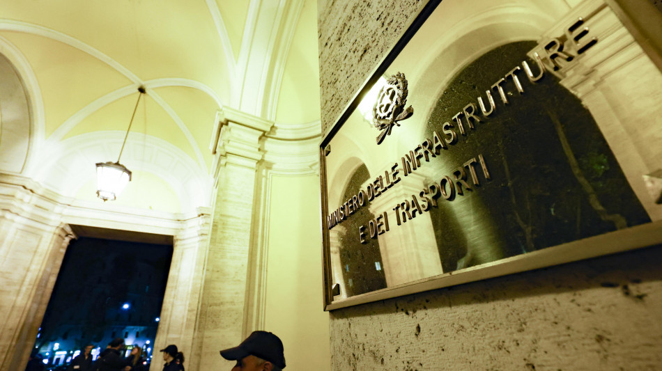 Mit, reintegrate risorse Province, fondi per strade e trasporti