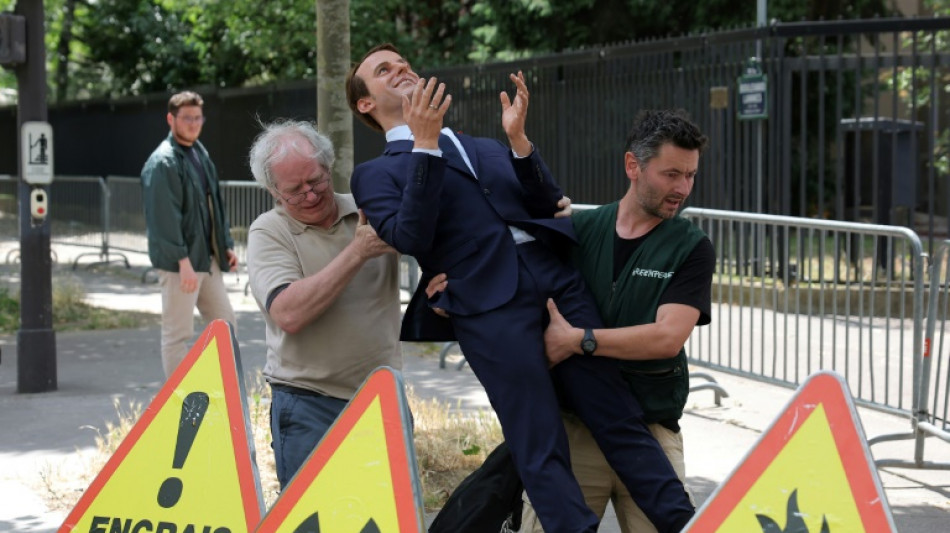 Macrons Wachsfigur entwendet: Protest gegen Russlandgesch&auml;fte