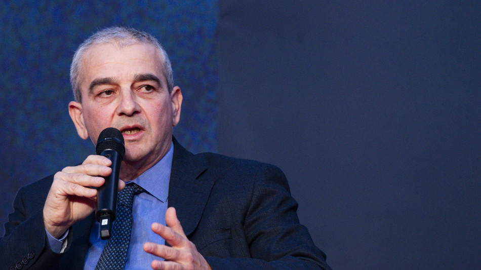 Fazzolari, dl armi? Se serve parlare anche di pace si far&agrave;