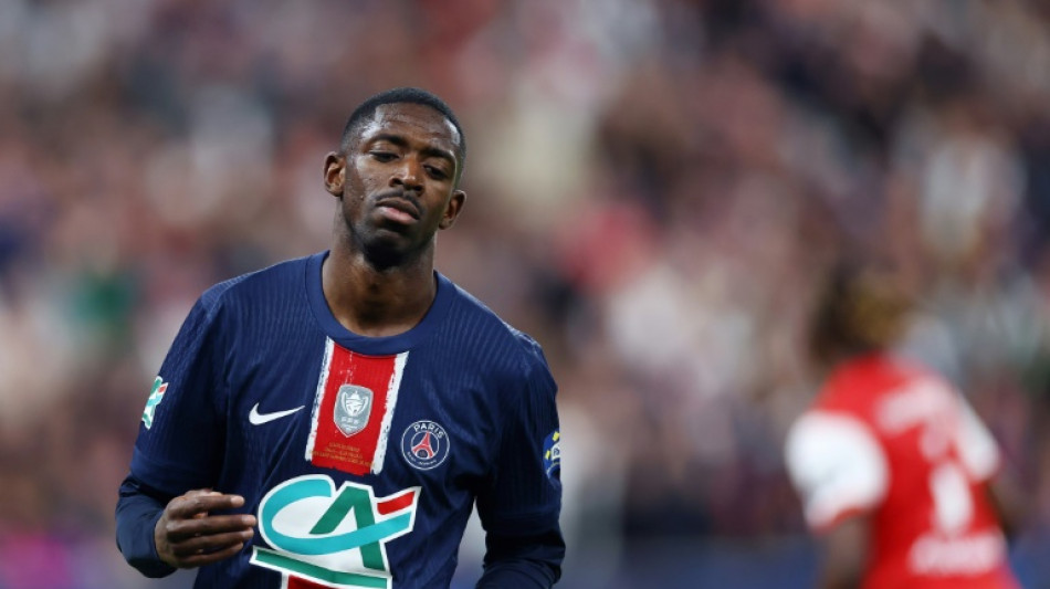 Demb&eacute;l&eacute; volta aos treinos do Paris Saint-Germain