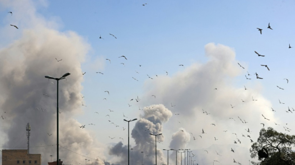 Bombardeos en Ir&aacute;n y L&iacute;bano, donde los suburbios de Beirut se vac&iacute;an