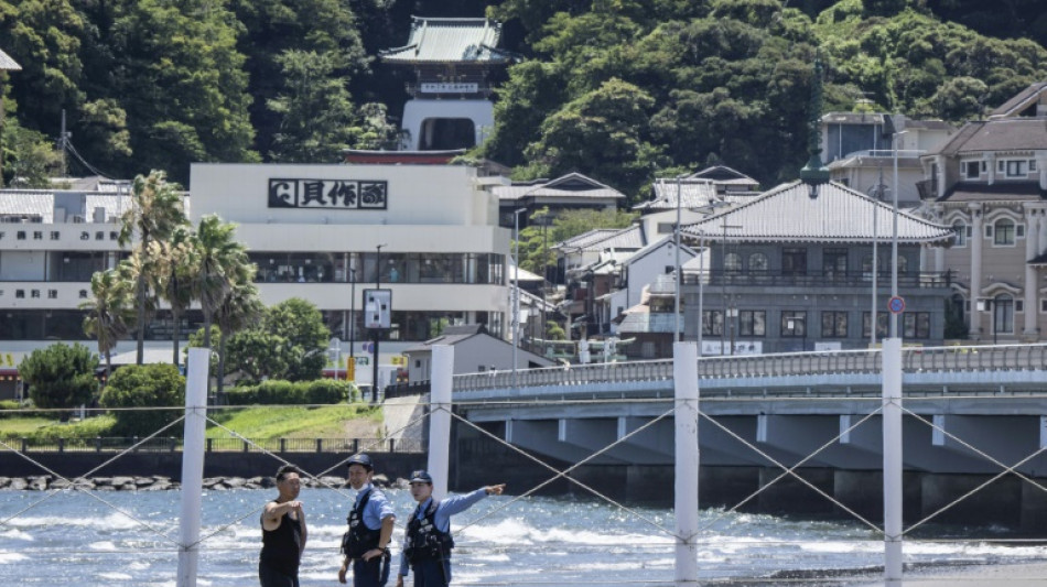 Nach Erdbeben vor Russlands Ostk&uuml;ste schw&auml;chen mehrere L&auml;nder Tsunami-Warnung ab