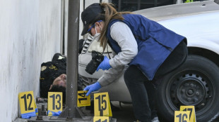 Presidente de Guatemala decreta estado de sitio tras asesinato de ocho polic&iacute;as por pandilleros