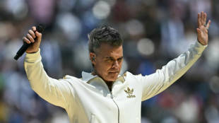 No 'Angels': Bulgarians shake down Robbie Williams convoy