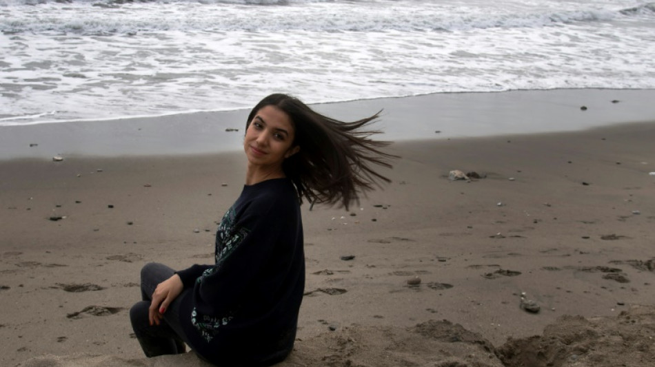 La reina iran&iacute; del ajedrez Sara Khadem, a cara descubierta