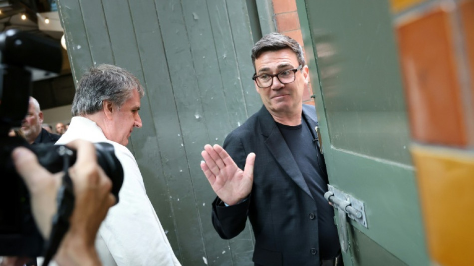 Burnham garante apoio para se tornar o pr&oacute;ximo primeiro-ministro brit&acirc;nico