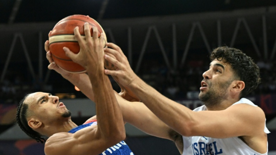 Euro de basket: les Bleus, sans inspiration, tombent devant Isra&euml;l