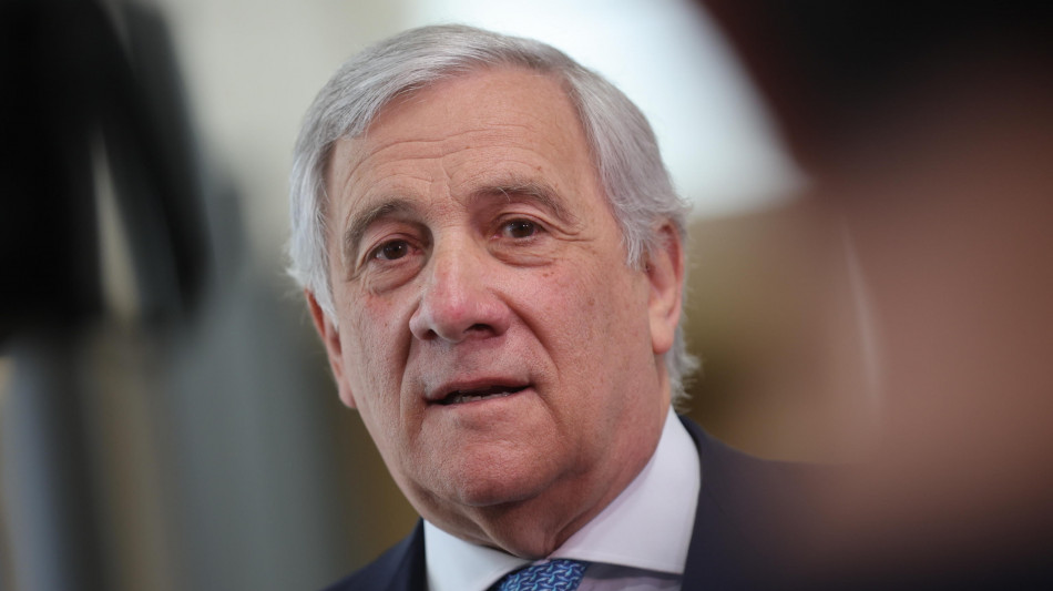Tajani, 'gravissimo attacco a monastero di Kiev, Mosca non vuole la pace'