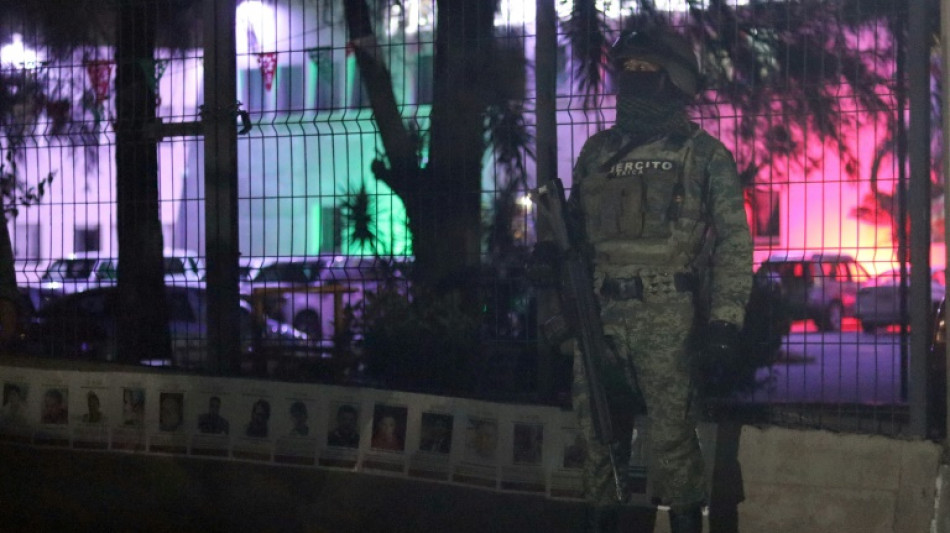 Onze corpos s&atilde;o encontrados dentro de caminhonete no sul do M&eacute;xico