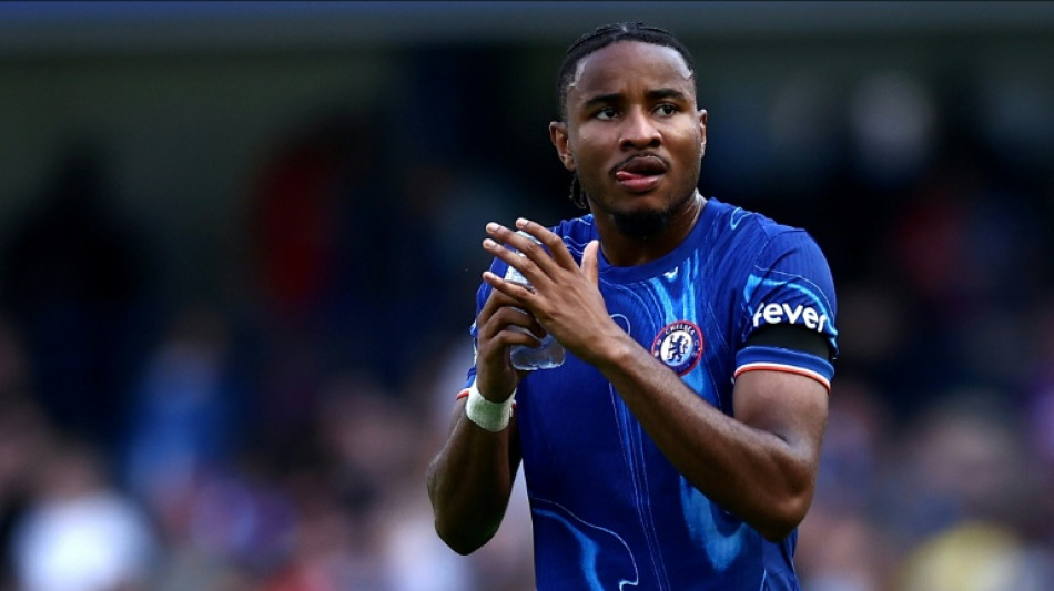 Nkunku deixa Chelsea e assina com Milan