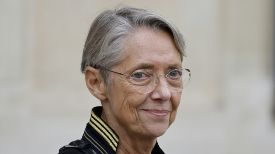 Borne en Alg&eacute;rie pour donner une "impulsion nouvelle" au rapprochement franco-alg&eacute;rien