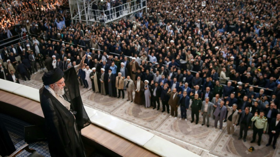 Nucl&eacute;aire: Trump appelle Isra&euml;l &agrave; la retenue, l'Iran d&eacute;fie les Etats-Unis