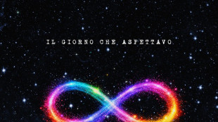 Hit parade, Ultimo si prende la vetta della classifica