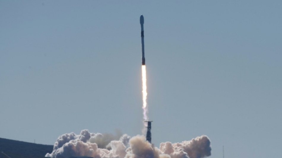 SpaceX rocket successfully launches US spy satellite