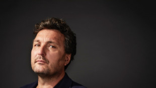 Ludovic T&eacute;zier debutta dal vivo a Bologna con un recital