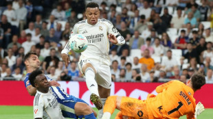 Real Madrid vence sin brillo 2-1 al Alav&eacute;s y se acerca a seis puntos del Bar&ccedil;a