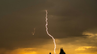 Orages: deux morts et 17 blessés, selon la Sécurité civile