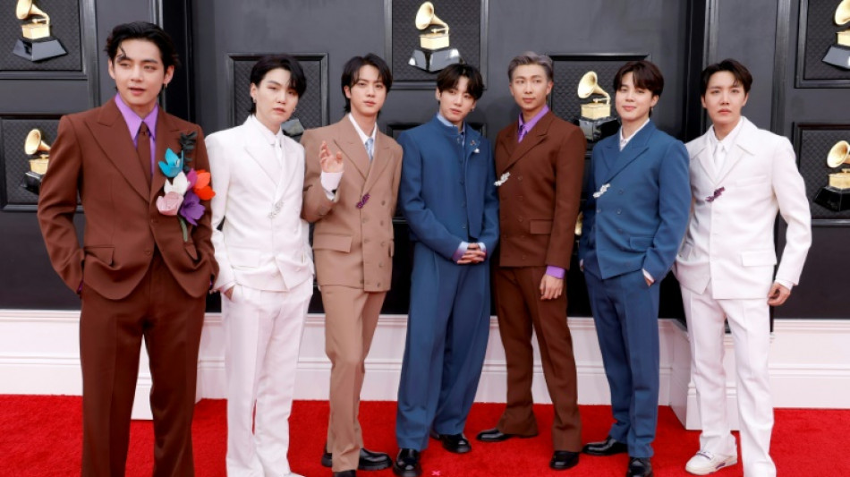 Letzte vier Mitglieder von K-Pop-Band BTS zum Wehrdienst in S&uuml;dkorea einberufen