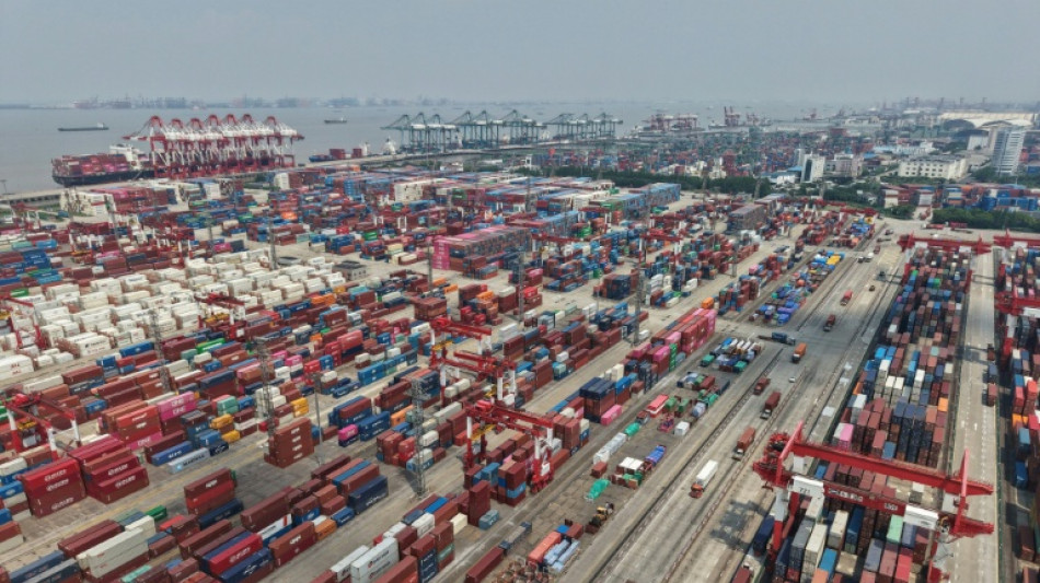 China: exportações registram leve alta em momento de guerra comercial com EUA