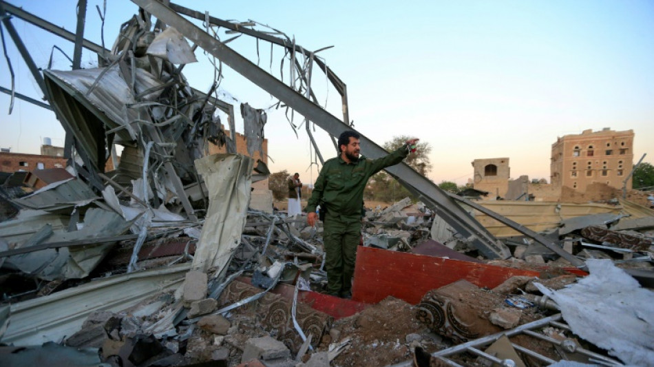 Un medio de los hut&iacute;es informa de bombardeos contra un aeropuerto en Yemen