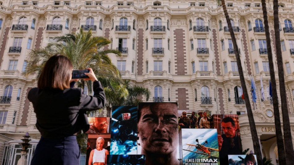 Cannes maitre d'hotel retires with memories of stars