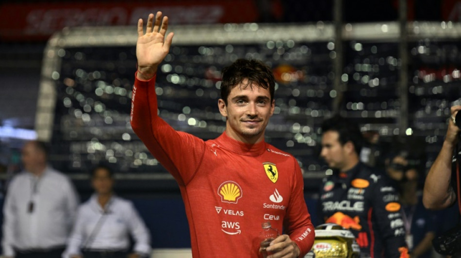 Leclerc logra la pole en Singapur por delante de P&eacute;rez y Hamilton