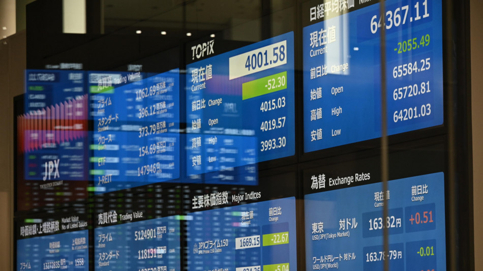 Borse: Tokyo cede oltre il 4%, Seul quasi -8% sui timori per i chip