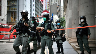 Cuatro estudiantes son encarcelados en Hong Kong por "glorificar" el ataque contra un policía
