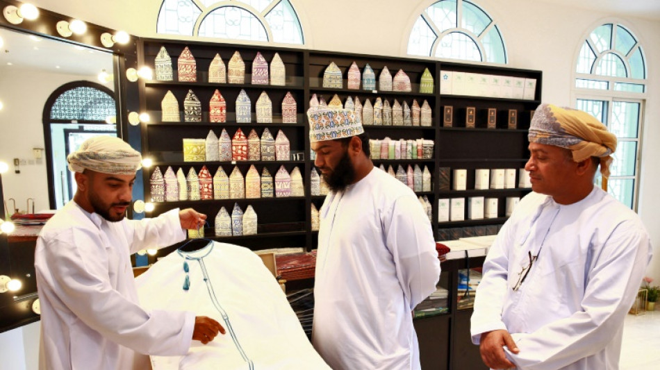 Dishdasha crackdown as Omani men face fines for rogue robes